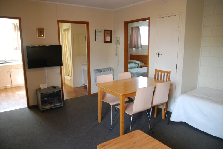 2 Bedrooms Quintuple Apartment