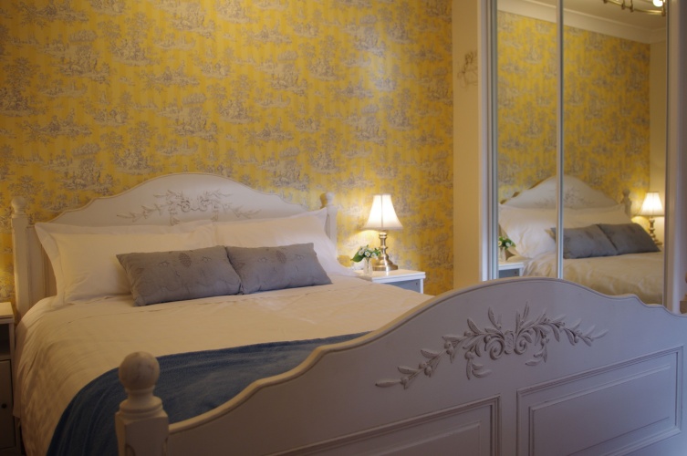 Platinum room