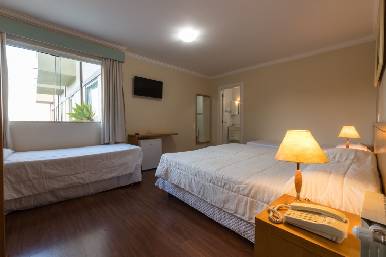 Standard Triple room
