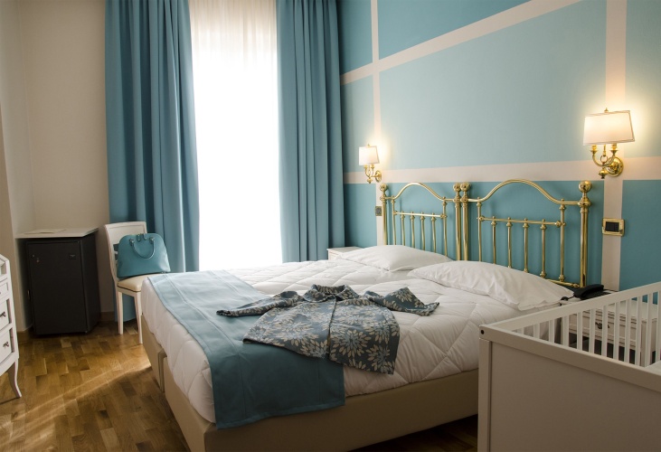 Prestige Double room with city view