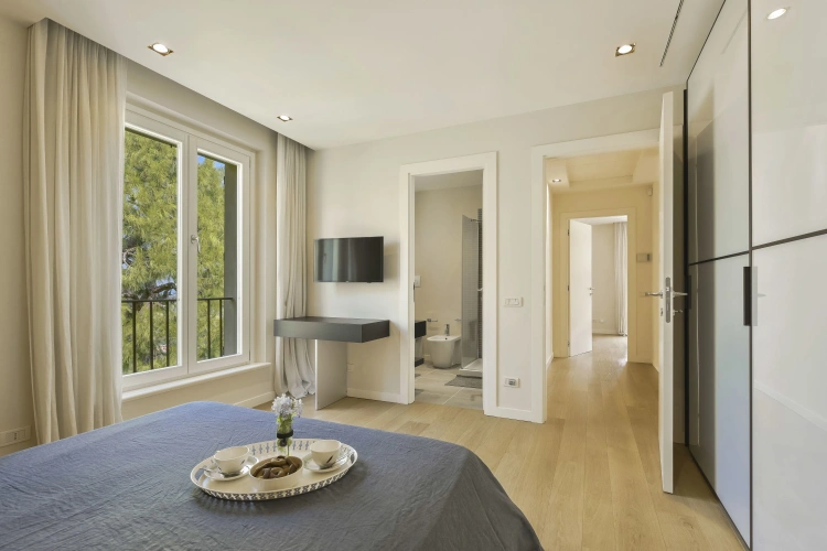 4 Bedrooms Villa