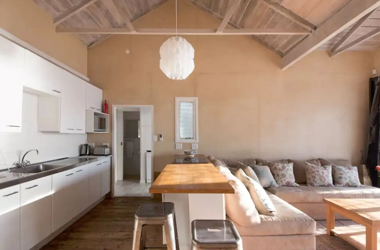 Comfort Sextuple Cottage