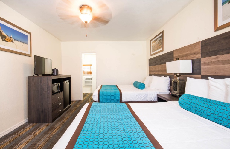 Standard Quadruple room