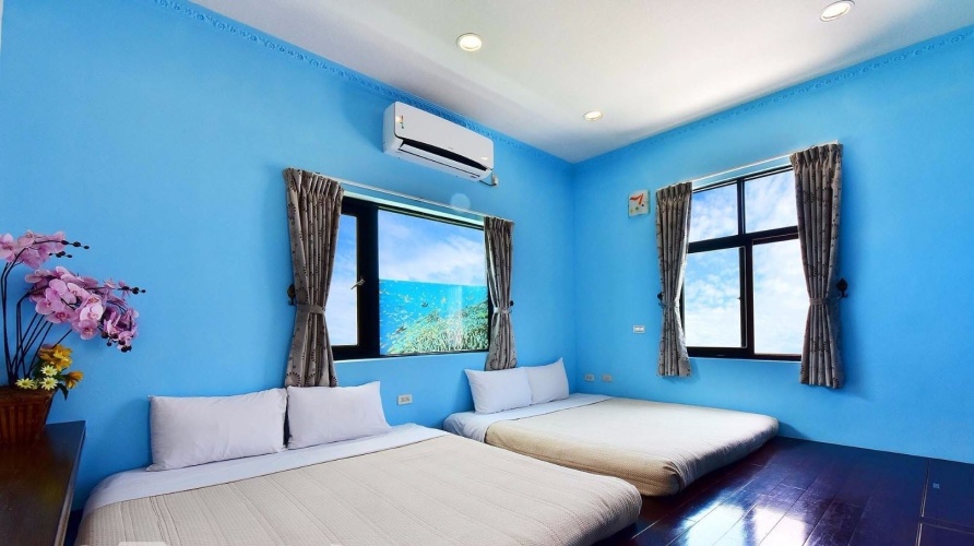 Standard Quadruple room