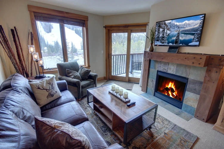 1 Bedroom Superior room with mountain view