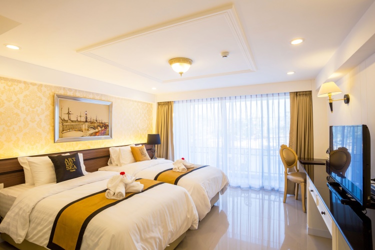 Superior Double room with balcony and with sea view