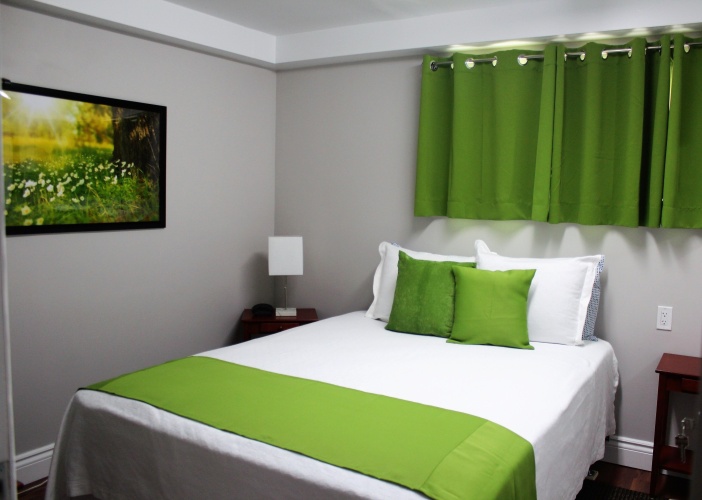 1 Bedroom Comfort room