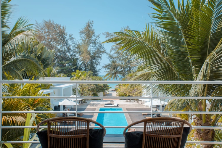 Double Suite with balcony and with partial ocean view