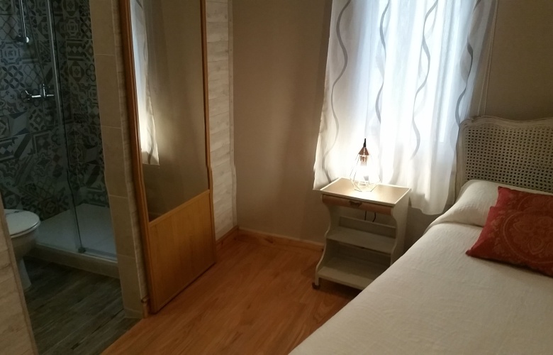 Standard Single room