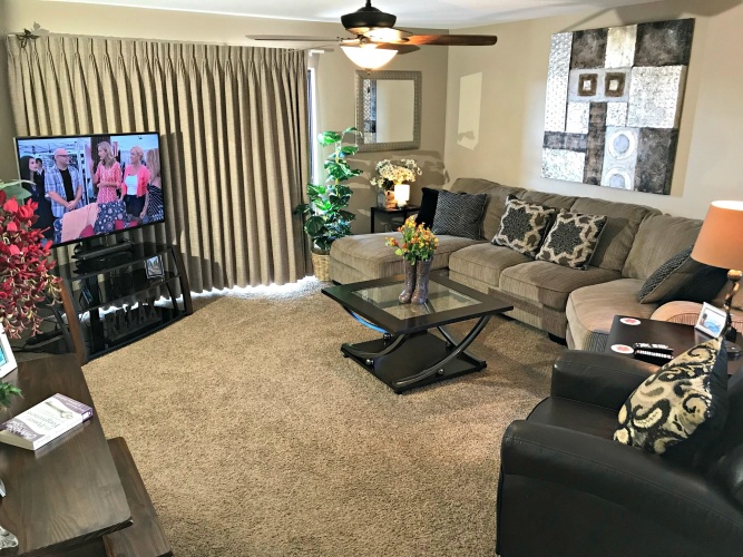 2 Bedrooms Standard Double Basement room