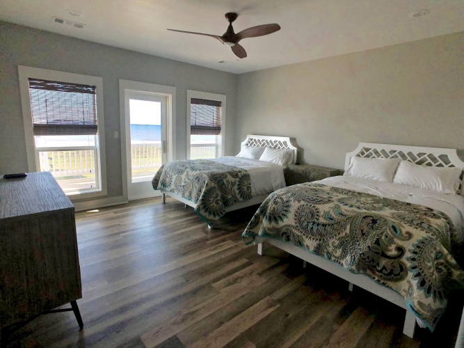 4 Bedrooms Cottage