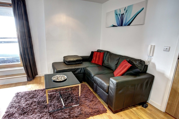 1 Bedroom Deluxe Apartment