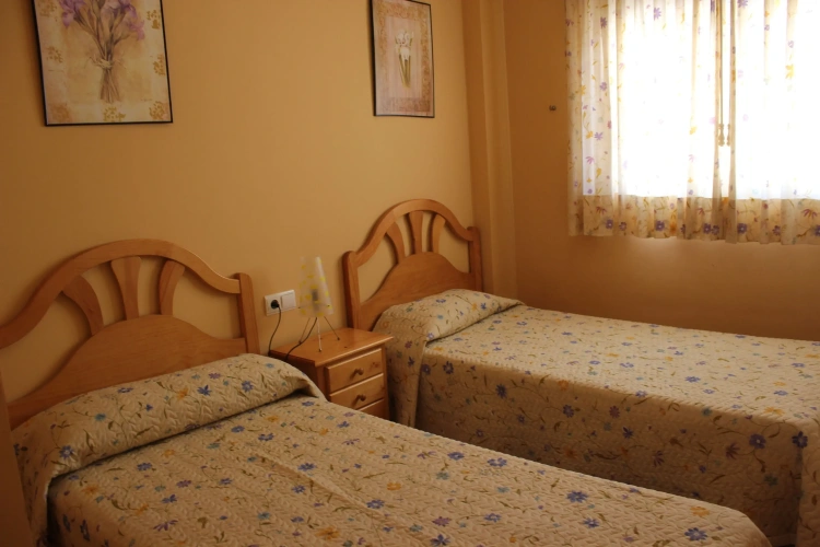 2 Bedrooms Apartment