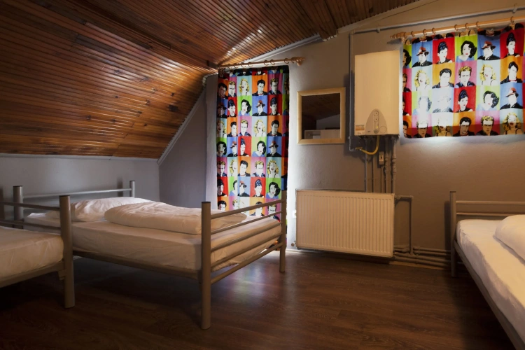 Bed in Dorm with balcony