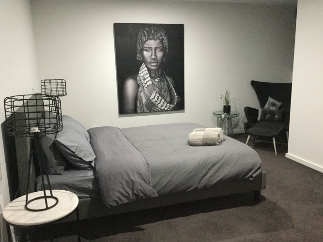4 Bedrooms Premium Apartment with city view