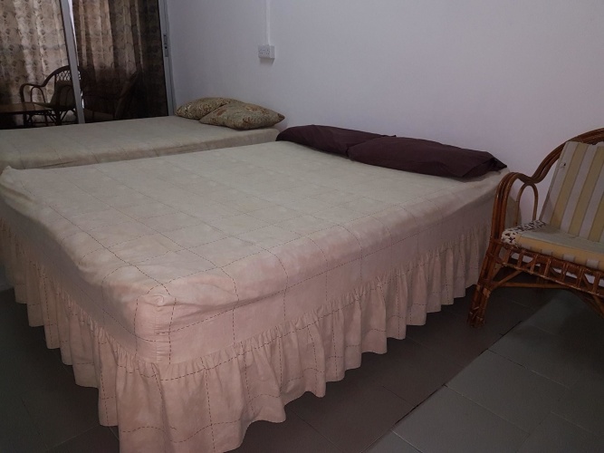 3 Bedrooms Apartment