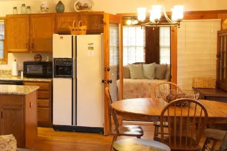 1 Bedroom Cottage with mountain view