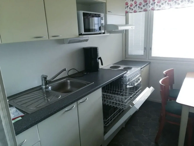 Sextuple Apartment