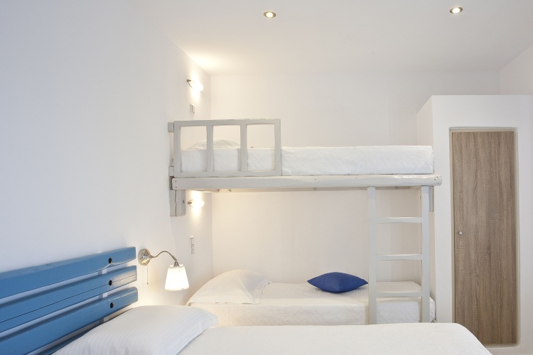 Studio with balcony and with sea view