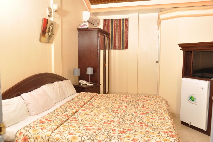 1 Bedroom Suite