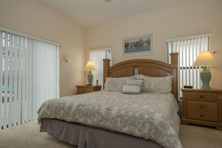 4 Bedrooms Cottage