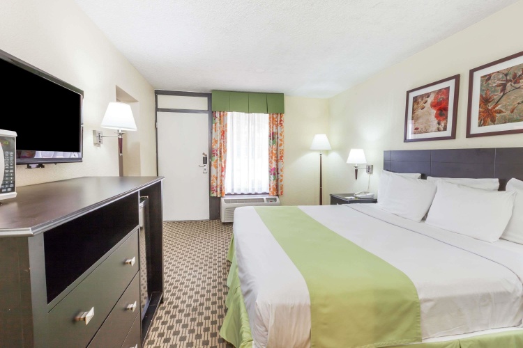 1 Bedroom Double Suite