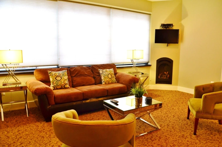 Luxury Suite