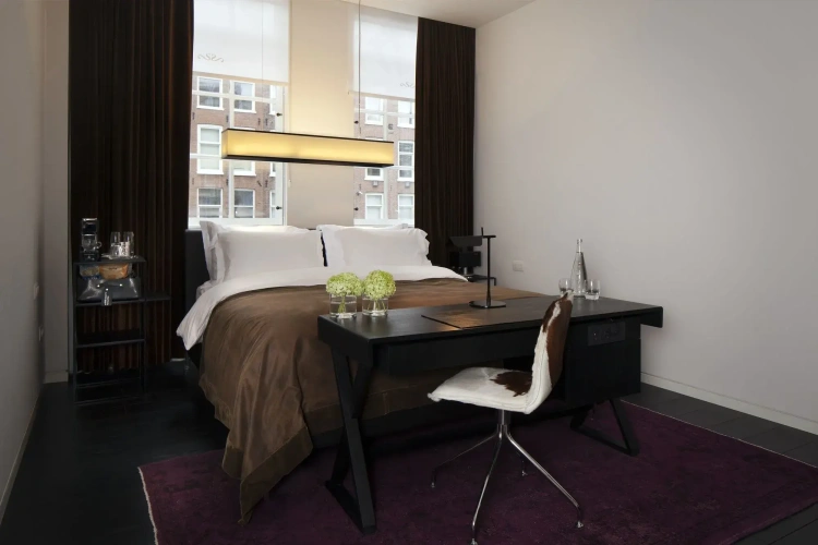 Deluxe Single room