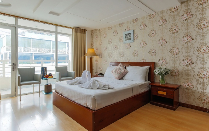 Premier Double room with city view