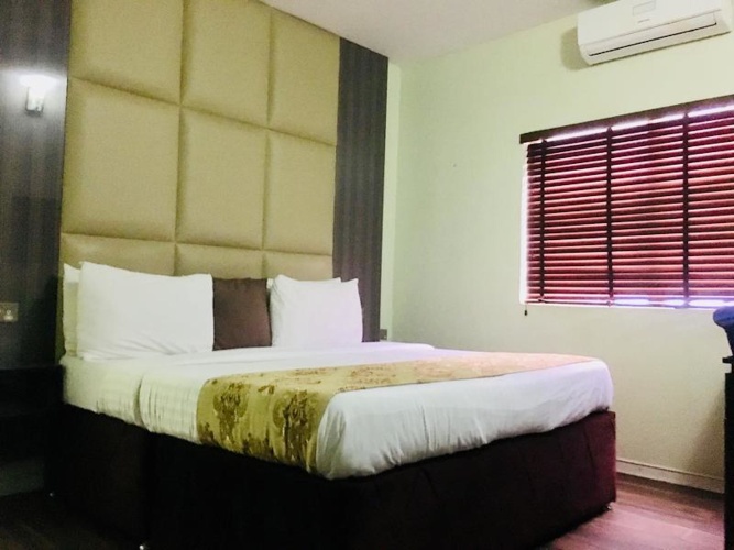1 Bedroom Suite