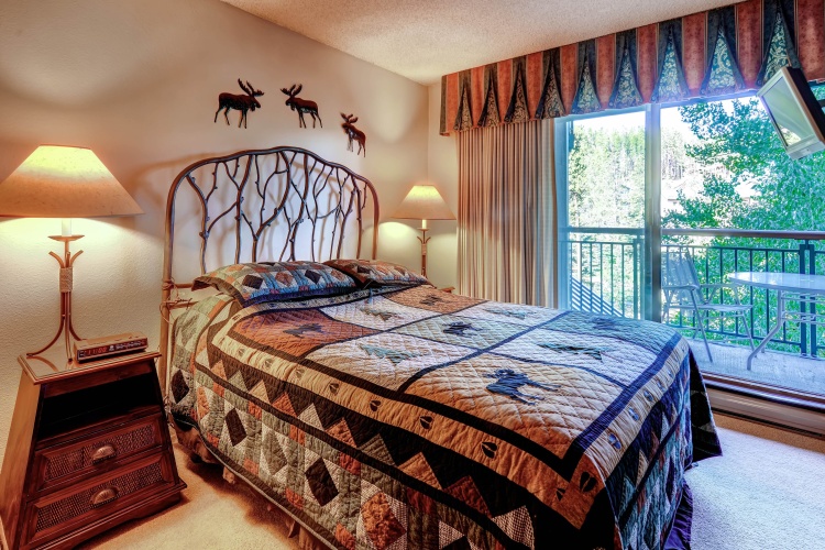 1 Bedroom Business room