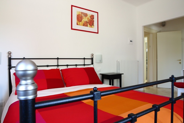 Standard Triple room with garden view