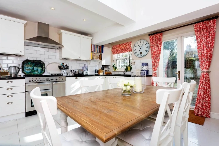 2 Bedrooms Cottage