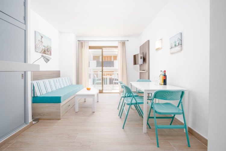 2 Bedrooms Twin Apartment