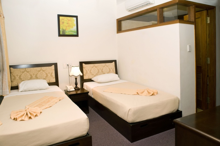 Standard Twin room with view