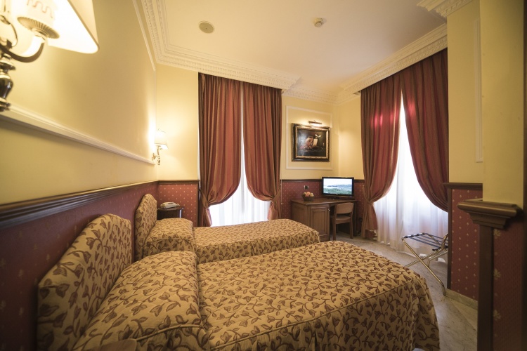 Classic Triple room