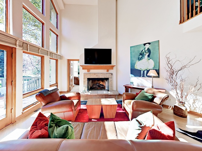 6 Bedrooms Bed in Dorm Duplex with balcony