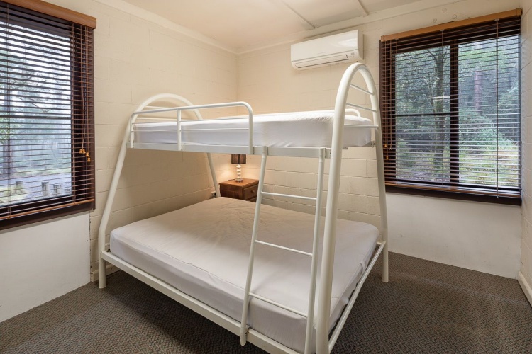 3 Bedrooms Cottage