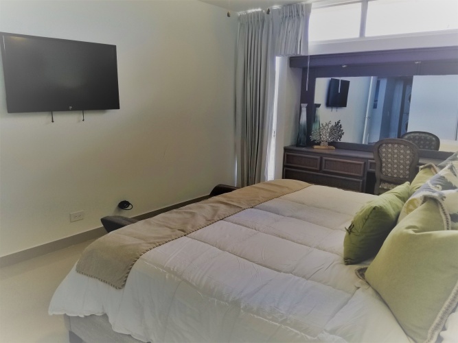 2 Bedrooms Luxury Apartment