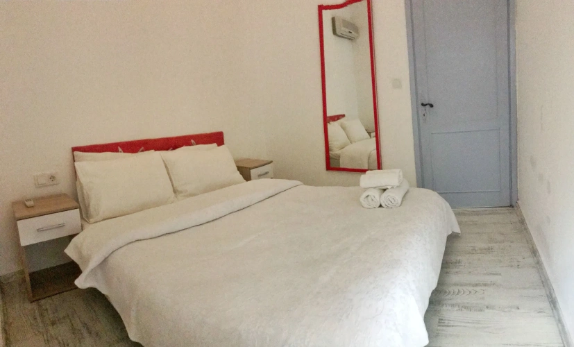 Economy room