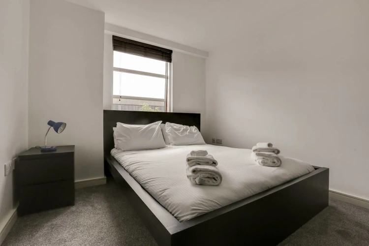 2 Bedrooms Apartment