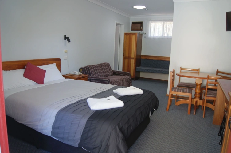 1 Bedroom Suite
