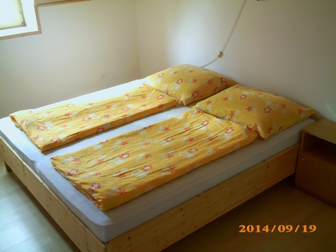 3 Bedrooms Bed in Dorm