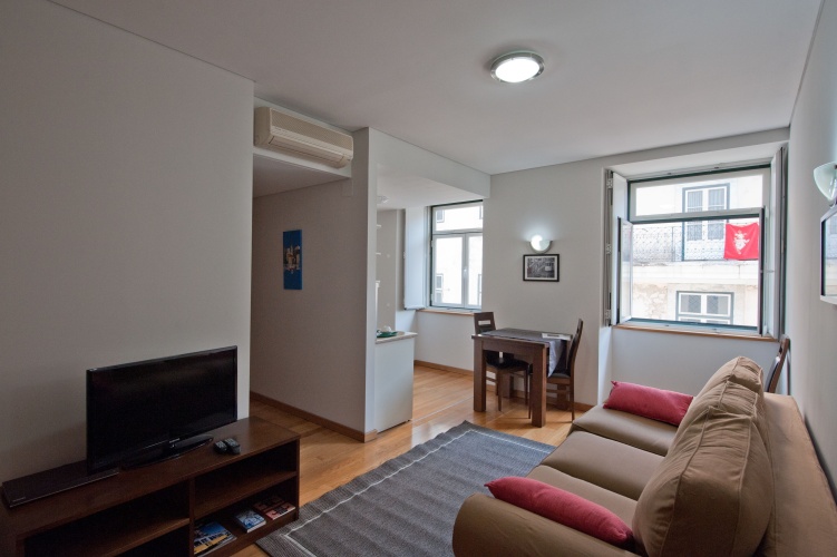 1 Bedroom Attic Apartment