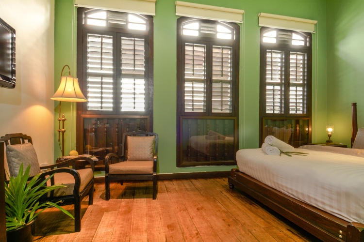 Deluxe Double room with city view