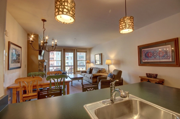 2 Bedrooms Deluxe room with view