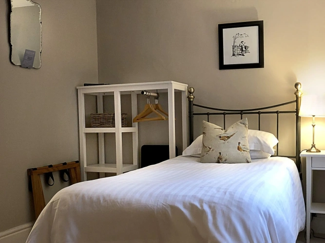 Standard Single room