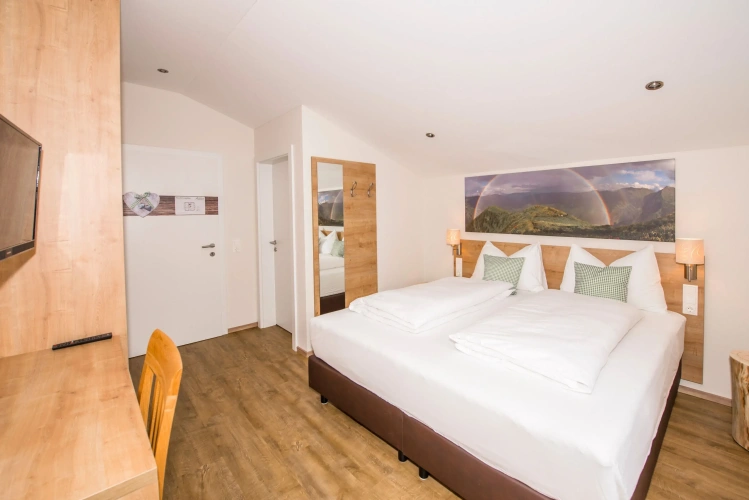 2 Bedrooms Deluxe Quadruple Apartment