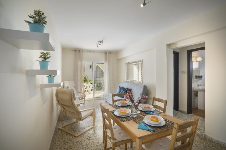 2 Bedrooms Apartment