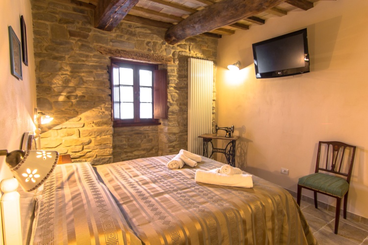 Standard Double room with land view